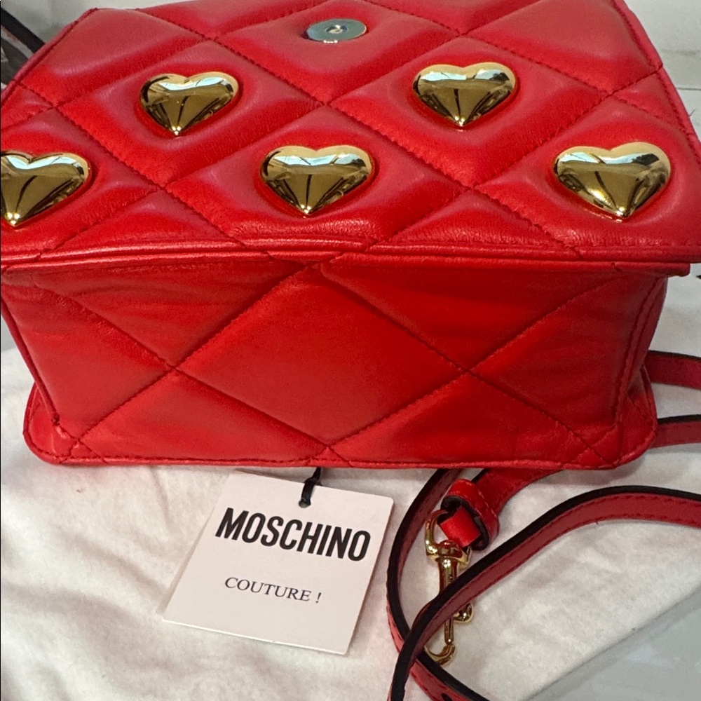 ❤️ Moschino Quilted Red Satchel w Gold Hearts ❤️ with Dust bag - Picture 11 of 11